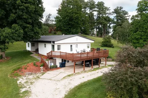 202 Ridgeview Lane S Lanesboro MN 55949