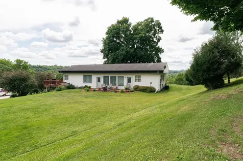 202 Ridgeview Lane S Lanesboro MN 55949