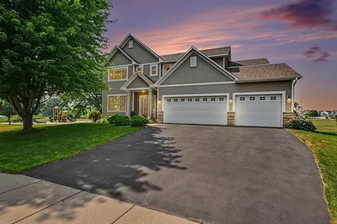 1876 Foothill Trail Shakopee MN 55379