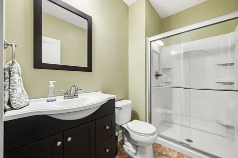 1876 Foothill Trail Shakopee MN 55379