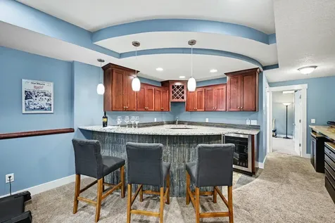 1876 Foothill Trail Shakopee MN 55379