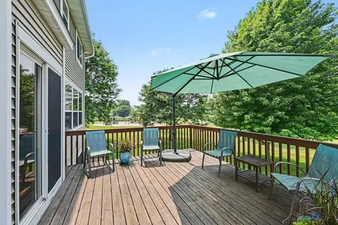 1876 Foothill Trail Shakopee MN 55379
