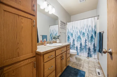1268 39th Avenue S Moorhead MN 56560