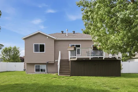 1268 39th Avenue S Moorhead MN 56560
