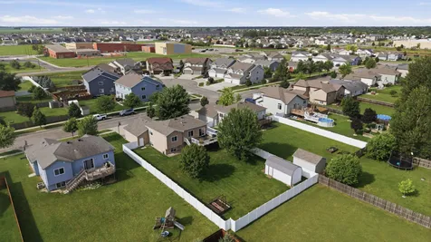 1268 39th Avenue S Moorhead MN 56560