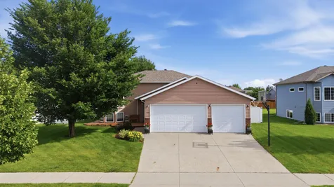 1268 39th Avenue S Moorhead MN 56560