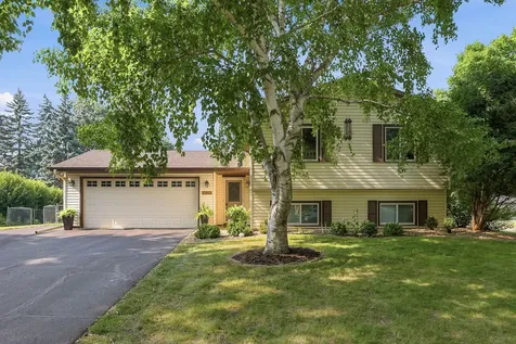 11852 99th Avenue N Maple Grove MN 55369