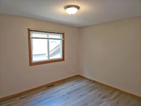 7613 Fairfield Road Brooklyn Park MN 55444