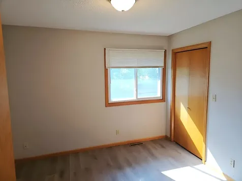 7613 Fairfield Road Brooklyn Park MN 55444