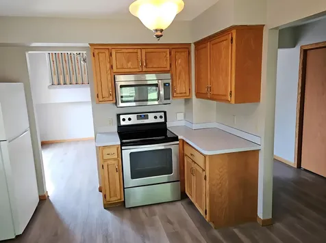 7613 Fairfield Road Brooklyn Park MN 55444