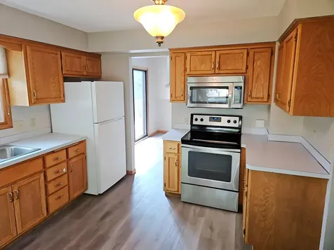 7613 Fairfield Road Brooklyn Park MN 55444