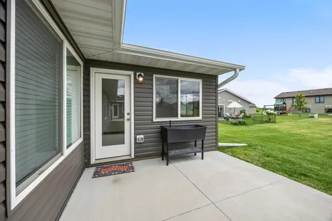 885 Tall Grass Court Wanamingo MN 55983