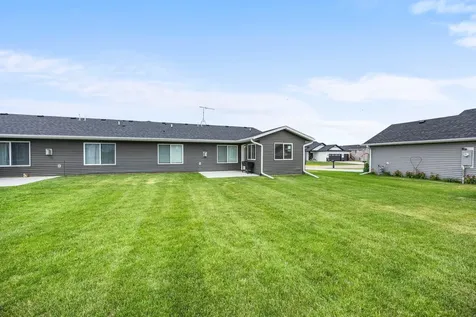 885 Tall Grass Court Wanamingo MN 55983
