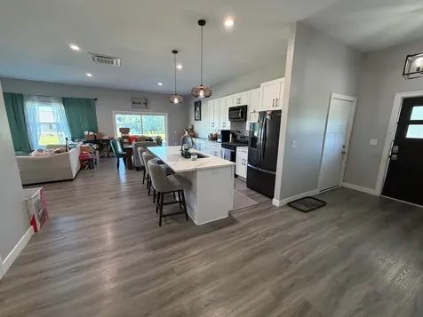 1740 Bay Oaks Drive Albert Lea MN 56007