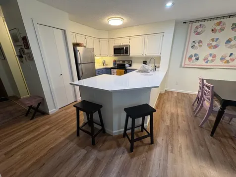 1372 Carling Drive Saint Paul MN 55108