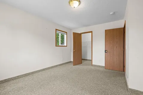 16870 Glencoe Avenue Lakeville MN 55044