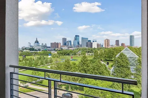 301 Kenwood Parkway Minneapolis MN 55403