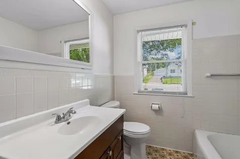 3104 Silver Lake Road NE Saint Anthony MN 55418