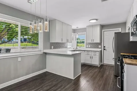 3104 Silver Lake Road NE Saint Anthony MN 55418