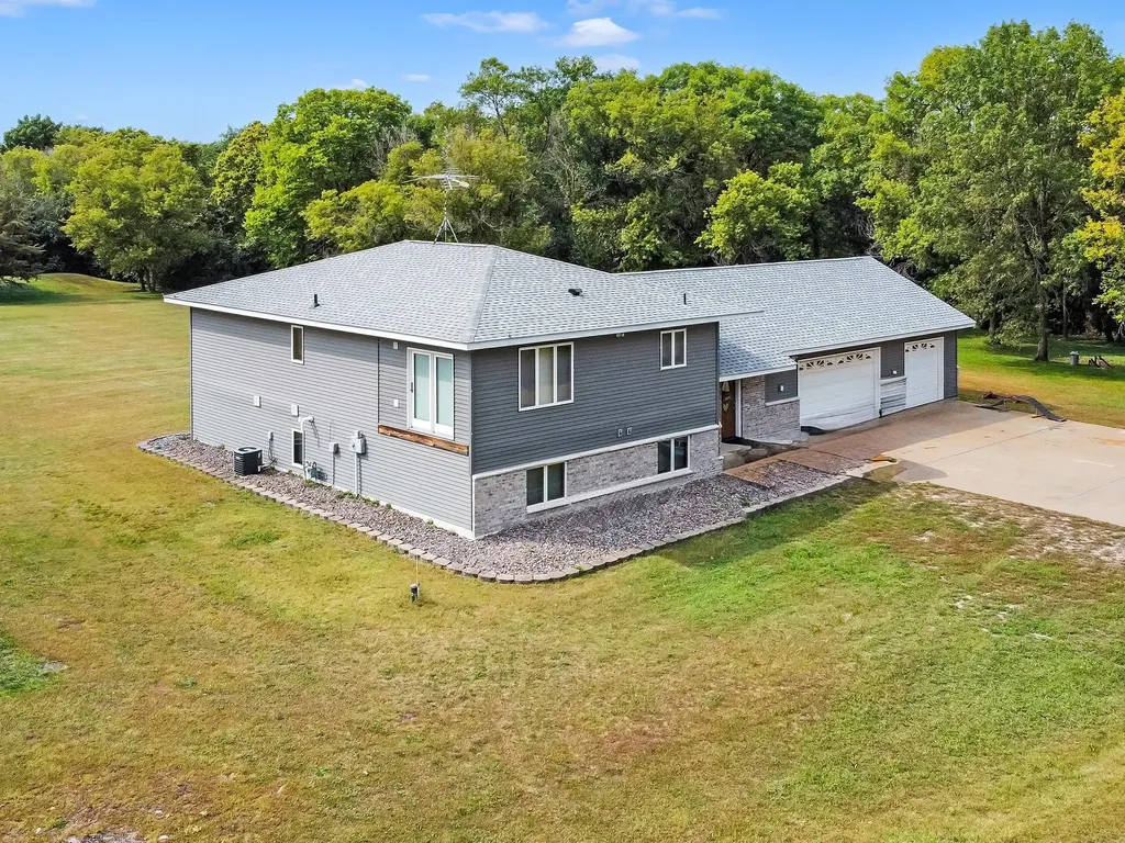 9955 Hall Avenue NE Monticello MN 55362