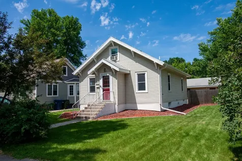 102 W Beech Avenue W Fergus Falls MN 56537