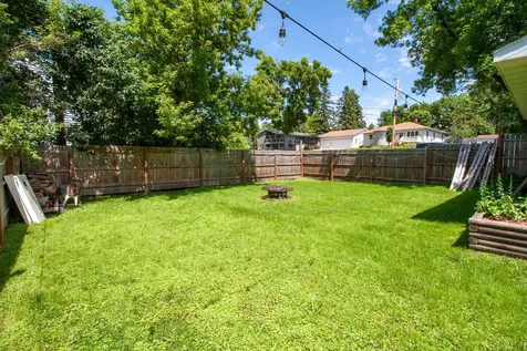 102 W Beech Avenue W Fergus Falls MN 56537