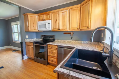 102 W Beech Avenue W Fergus Falls MN 56537