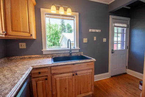 102 W Beech Avenue W Fergus Falls MN 56537