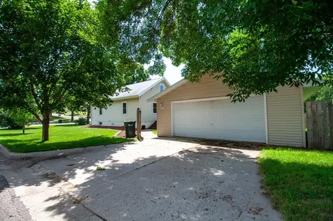 102 W Beech Avenue W Fergus Falls MN 56537