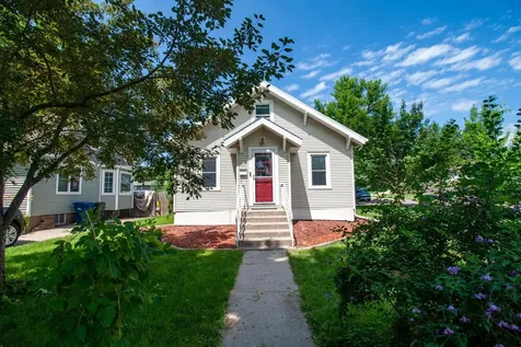 102 W Beech Avenue W Fergus Falls MN 56537