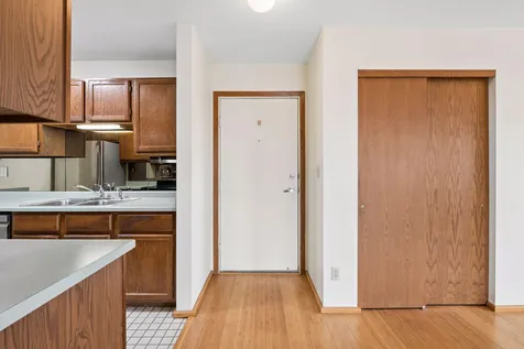 66 9th Street E Saint Paul MN 55101