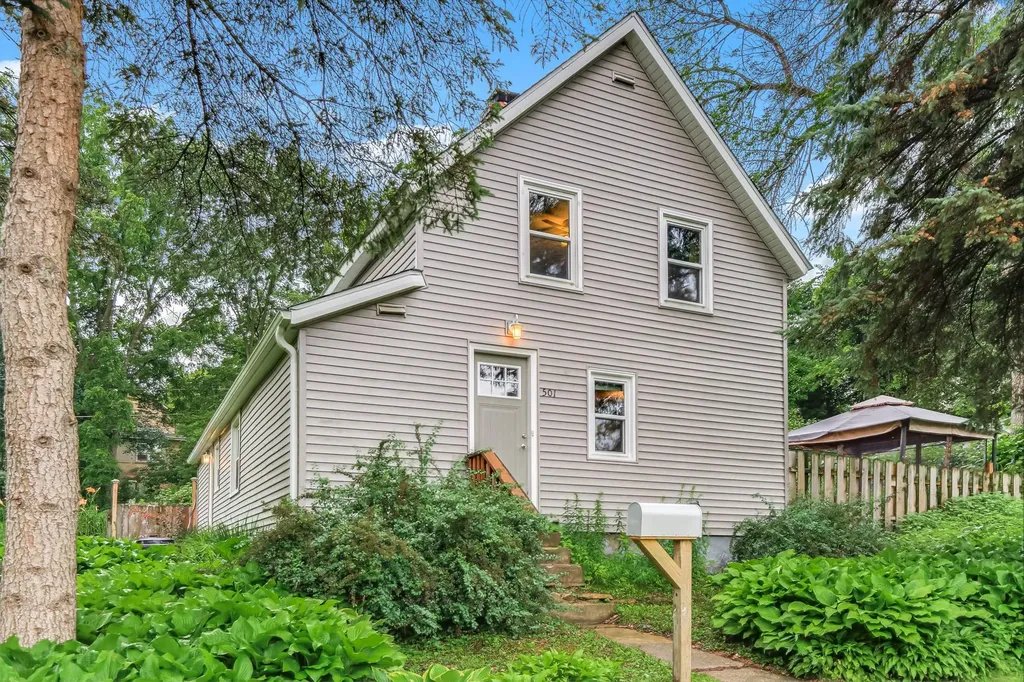 501 3rd Street W Hastings MN 55033