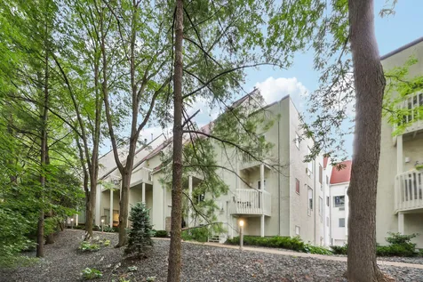 3058 Lake Shore Drive Minneapolis MN 55416