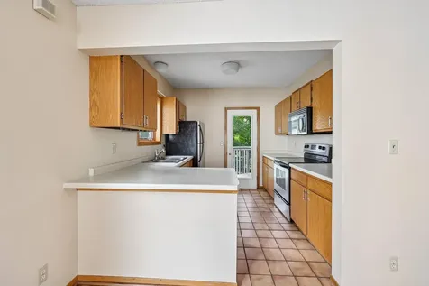 3058 Lake Shore Drive Minneapolis MN 55416
