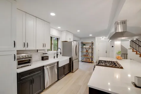 15801 Day Place Minnetonka MN 55345