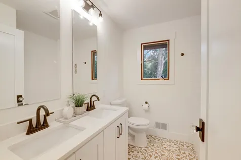 15801 Day Place Minnetonka MN 55345