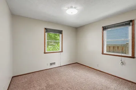 2480 14th Avenue E North Saint Paul MN 55109