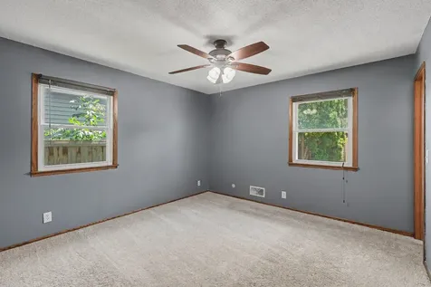 2480 14th Avenue E North Saint Paul MN 55109