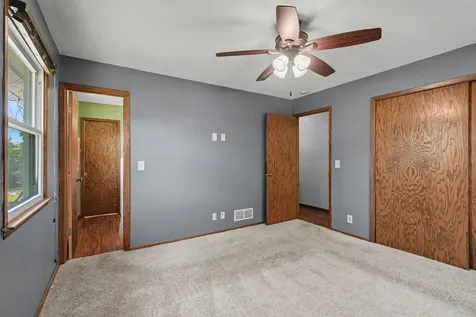 2480 14th Avenue E North Saint Paul MN 55109