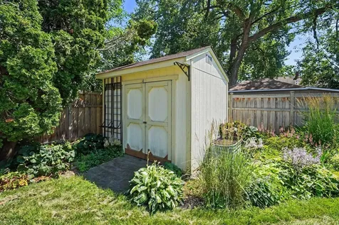 2480 14th Avenue E North Saint Paul MN 55109