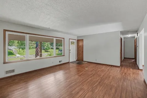 2480 14th Avenue E North Saint Paul MN 55109