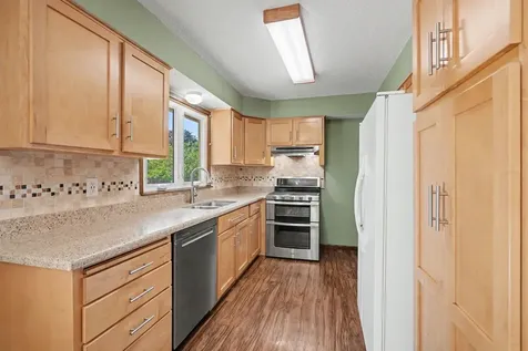 2480 14th Avenue E North Saint Paul MN 55109