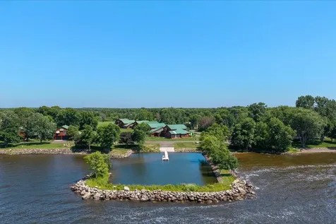 33176 170th Lane #15 Isle MN 56342