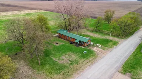 41 Bowman Street Stewart MN 55385