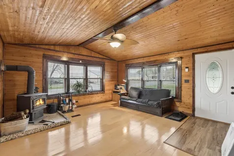 41 Bowman Street Stewart MN 55385