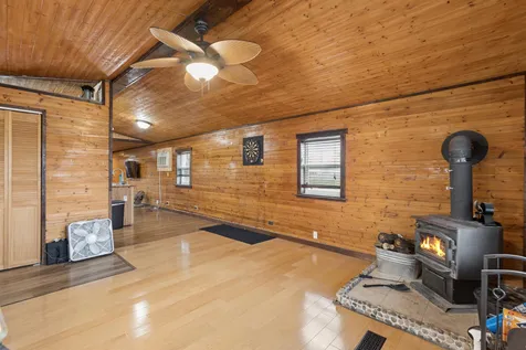 41 Bowman Street Stewart MN 55385