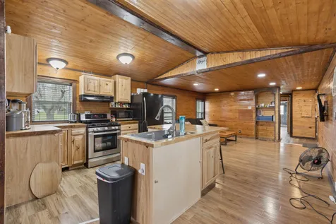 41 Bowman Street Stewart MN 55385