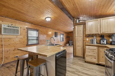 41 Bowman Street Stewart MN 55385