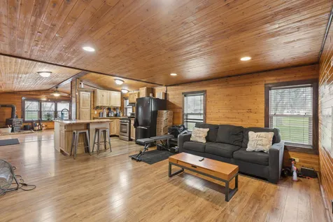 41 Bowman Street Stewart MN 55385