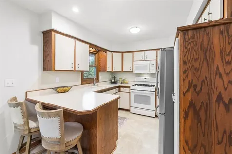 9131 Annapolis Lane N Maple Grove MN 55369